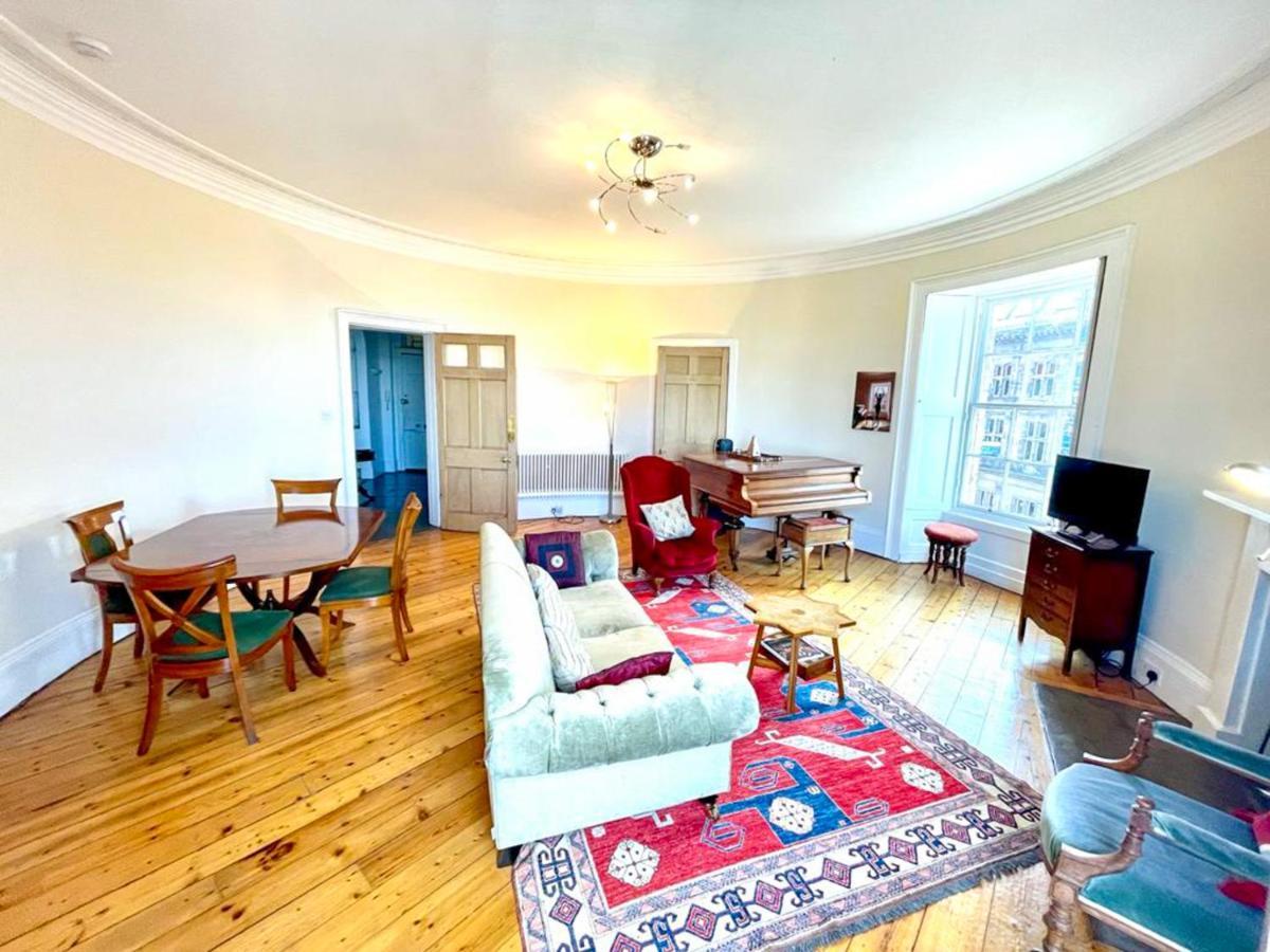 דירות Incredible St Andrew'S Sq - 2 Bed In The Sky מראה חיצוני תמונה