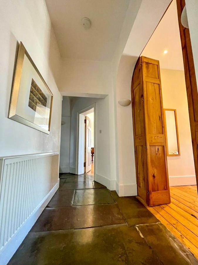 דירות Incredible St Andrew'S Sq - 2 Bed In The Sky מראה חיצוני תמונה